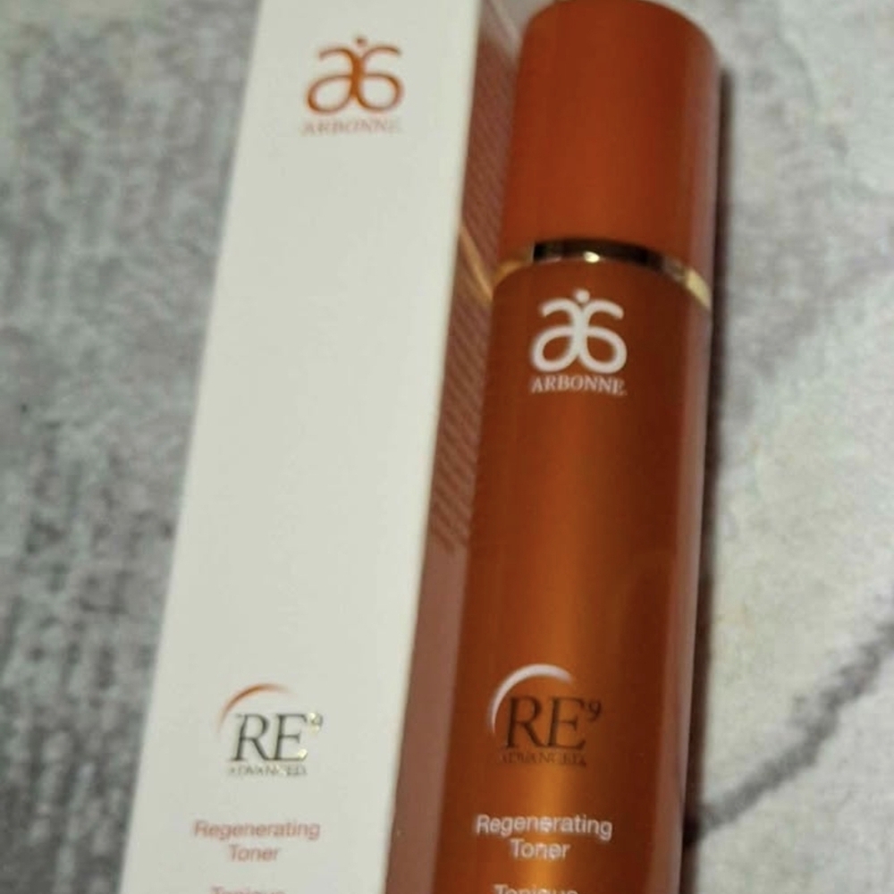 Arbonne RE9 Orange Regenerating Toner